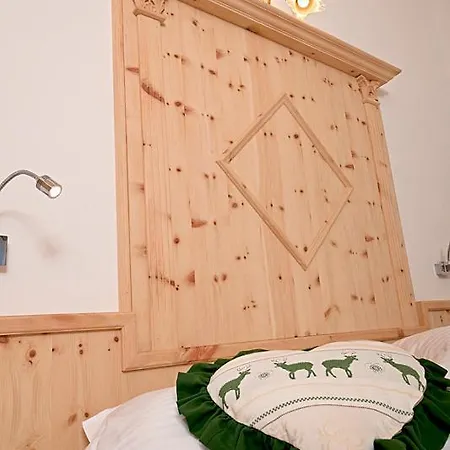 Cesa Melester Campitello di Fassa