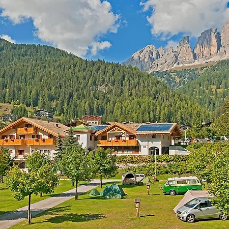 Cesa Melester Campitello di Fassa
